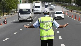 Dikkat İstanbulda bugün bazı yollar trafiğe kapatılacak