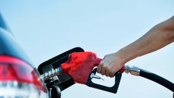 MOTORİNE ZAM VAR MI Motorin (Mazot)-Benzin fiyatları ne kadar Güncel akaryakıt fiyatları İstanbul, İzmir, Ankara