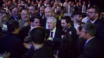 Aziz Yıldırımdan transfer açıklaması: İstediğimiz her oyuncuyu alırız