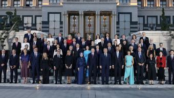 Tarihi kare: NATO liderleri Külliyede aile fotoğrafında buluştu
