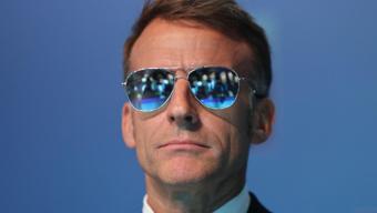 Macron neden güneş gözlüğü takıyor Zirve boyunca çıkarmadı...