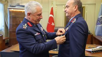 Hava Kuvvetleri Komutanlığında devir teslim