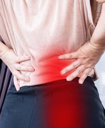 Bacakta Güç Kaybı, Uyuşma ve Karıncalanma... Dikkat Bu Belirtiler Bel Fıtığı İle Karıştırılıyor Ama...