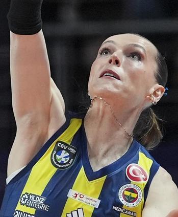 Eda Erdem son imzasını atıyor