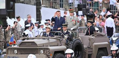 fransada-bastille-gunu-kutlamalari-baskent-pariste-gorkemli-gecit-toreni-duzenleniyor