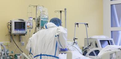 2-yil-suren-covid-19-vakasi-virus-mutasyon-hizina-benzer-sekilde-degisim-gecirdi