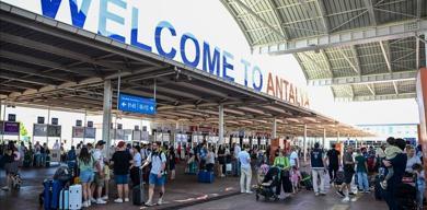 ege-ve-akdeniz-havalimanlarinda-yolcu-rekoru