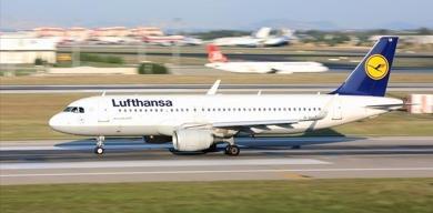 lufthansa-maliyetleri-dusurmek-icin-idari-kadroyu-kucultuyor