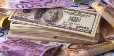 istanbul-serbest-piyasada-dolar-ve-euro-yeni-gune-yatay-basladi