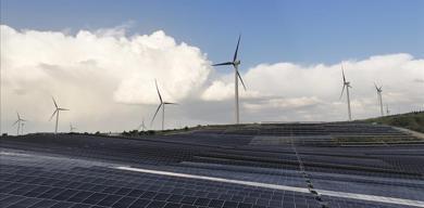 kuresel-yenilenebilir-enerji-yatirimlari-rekor-seviyede
