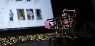 dunya-genelinde-kisi-basi-e-ticaret-harcamasi-301-dolar