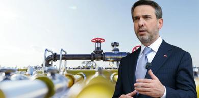 bakan-bayraktar-duyurdu-azerbaycan-ile-33-milyar-metrekupluk-gaz-anlasmasi