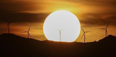 yenilenebilir-enerjide-rekor-gunes-ve-ruzgar-kapasitesi-814-gigavata-ulasti