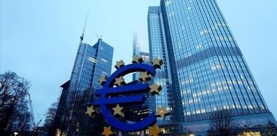 euro-bolgesi-ekonomisinde-yavaslama-sinyali