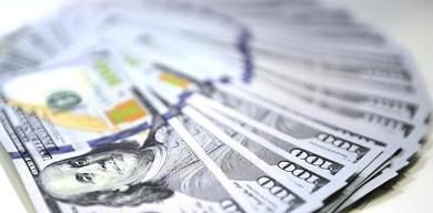 dolar-40-yilin-zirvesinde-fed-beklentileri-piyasalari-sarsti