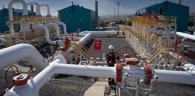 turkiyenin-dogal-gaz-agi-257-bin-kilometreyi-asti-bakan-bayraktar-yeni-hedefi-acikladi