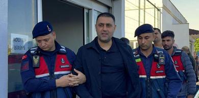 son-dakika-cukurova-belediyesinde-usulsuzluk-sorusturmasi-baskan-emrah-kozay-gorevden-uzaklastirildi