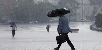 meteorolojiden-pes-pese-uyarilar-istanbul-icin-saganak-alarmi