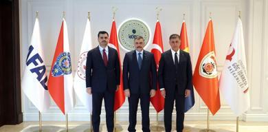 bakan-ciftci-ak-partili-inan-ve-cemil-tugayi-kabul-etti
