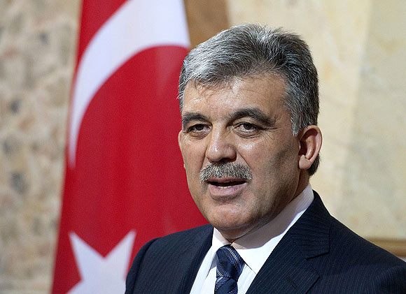 Gül YAŞ kararlarını henüz onaylamadı