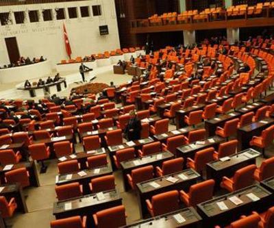 Kadın ve erkek vekiller ayrı toplantı yapmalı