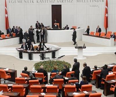 ÖYMleri kaldıran paket TBMMden geçti