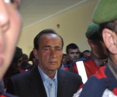Alaattin Çakıcıya 10 ay, avukatına 13 yıl hapis cezası