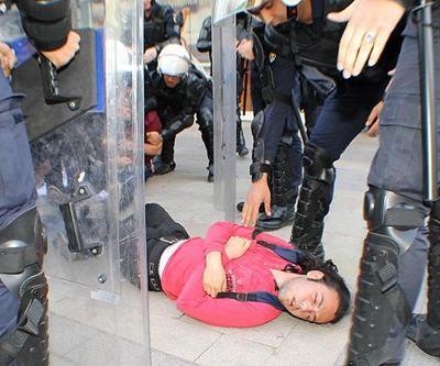 Denizlide Berkin Elvan eylemine müdahale