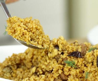 Patlıcanlı, kuzu etli bulgur pilavı nasıl yapılır
