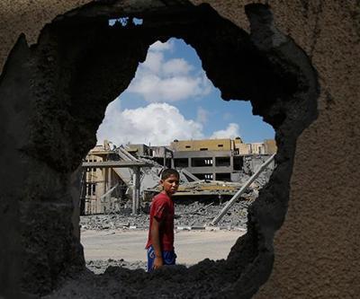 Haaretz yazarı: İsrail savaş suçu işliyor
