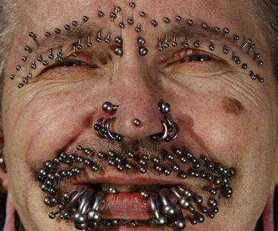 Piercing rekortmeni Dubaiye alınmadı