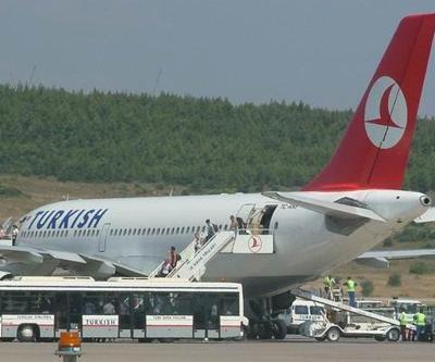 Ceketi asılmayınca uçaktan indi