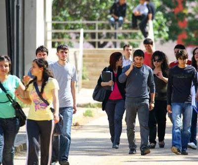 Bülent Arınçtan üniversitelilere harç müjdesi