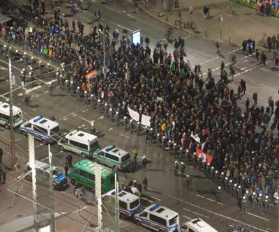 Almanyada PEGIDA taraftarlı ile karşıtları gösteri yaptı