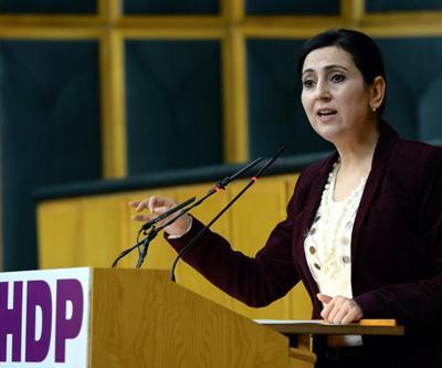 Figen Yüksekdağ: Türk bayrağı Kobani halkının güvencesiyle dalgalanıyor