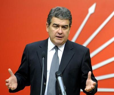 Süheyl Batumdan partisine çok sert eleştiriler