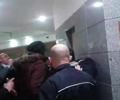 Sanıklar tekbir getirip avukatları ölümle tehdit ettiler