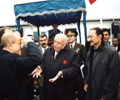 Süleyman Demirel devlet gerektiğinde rutin dışına çıkar da demişti