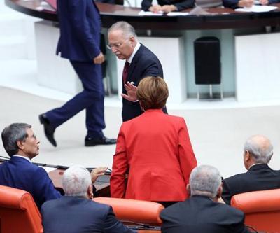MHP sıralarında dikkat çekici kare