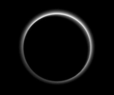 NASA Plütonun yeni fotoğraflarını yayınladı