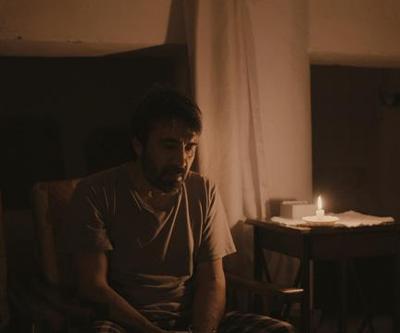 Zeki Demirkubuz yeni filmi Bulantıyla geliyor