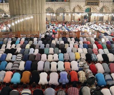 Bayram namazı saat kaçta İşte İl il bayram namazı saatleri