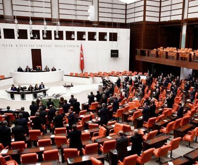 AKP ve MHPli vekiller o sözleri ayakta alkışladı