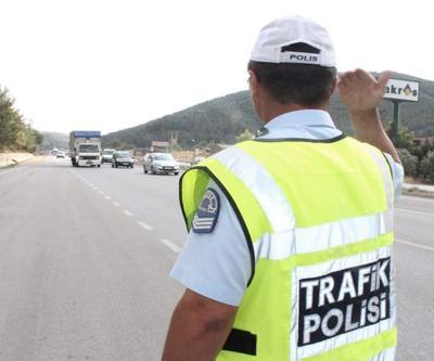Polisten kaçarken 5 araca çarptı