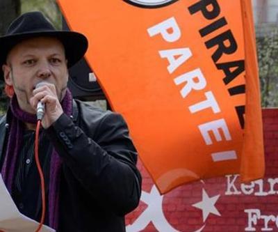 Alman siyasetçi, Erdoğana hakaretten gözaltına alındı