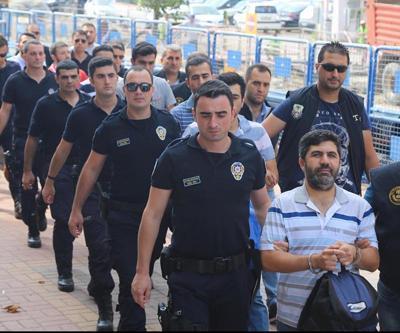 Donanmadan 2 fırkateyni kaçıran 8 darbeci gözaltına alındı