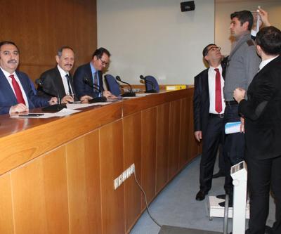İnfaz koruma memurluğuna başvuranları böyle ölçüp tarttılar