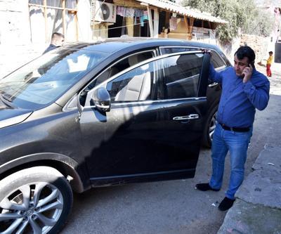 Kaza yapınca taşlanan Azeri iş adamı cipini bırakıp kaçtı