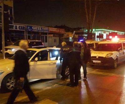 Plakası bantla değiştirilen otomobil polisi alarma geçirdi
