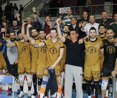 2 takım Efeler Ligine yükseldi